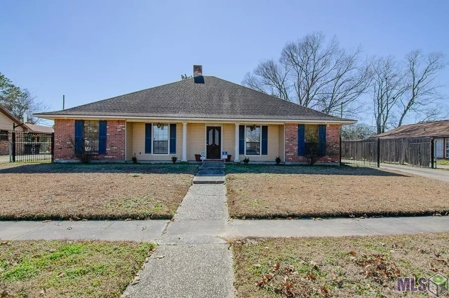 9782 E SWINGALONG AVE, Baton Rouge, LA 70814