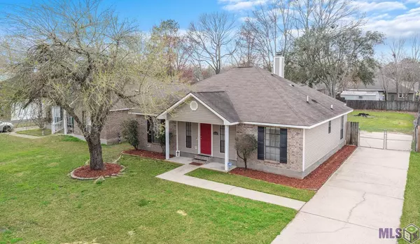 10669 SUGAR PINE DR, Greenwell Springs, LA 70739