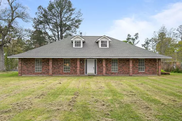 11246 ARNOLD RD, Denham Springs, LA 70726