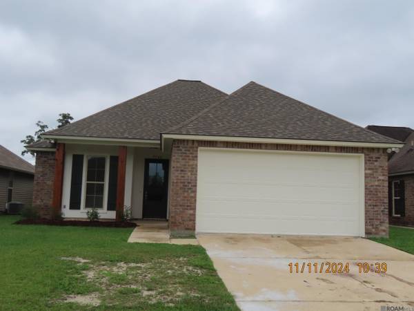 7744 CEDAR TRAIL DR, Denham Springs, LA 70726