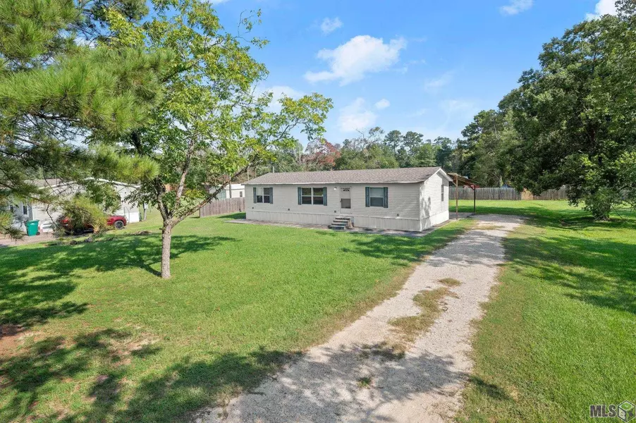 10735 DUNMARK RD, Denham Springs, LA 70706