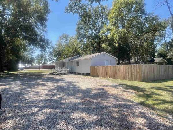 4934 GROOM RD, Baker, LA 70714