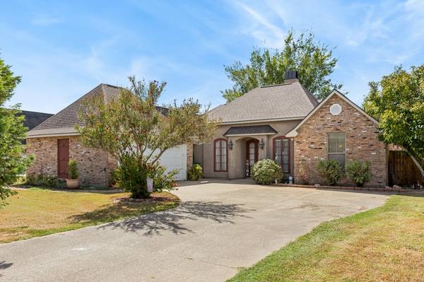 36497 LUCAS DR, Denham Springs, LA 70706