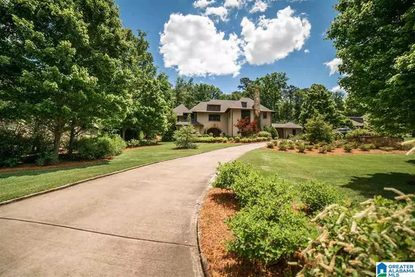 Mountain Brook, AL 35223,3221 BROOKWOOD ROAD