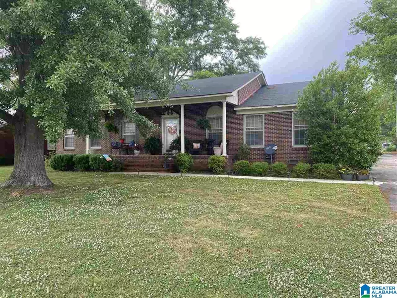 811 N MAIN STREET, Boaz, AL 35957