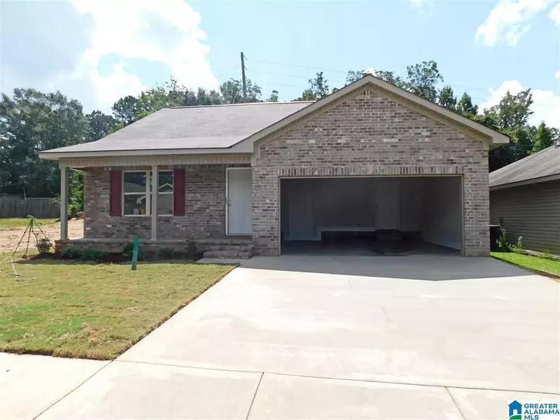 7415 HUNTLAND DRIVE, Cottondale, AL 35453