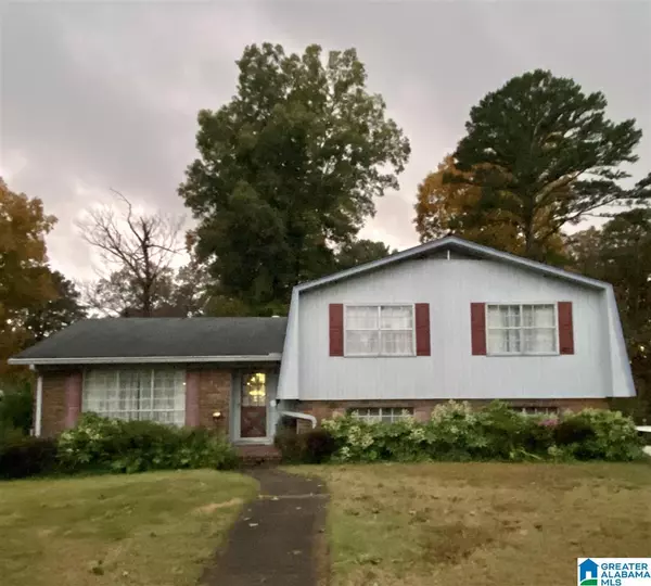 312 FAIR OAKS DRIVE, Fairfield, AL 35064