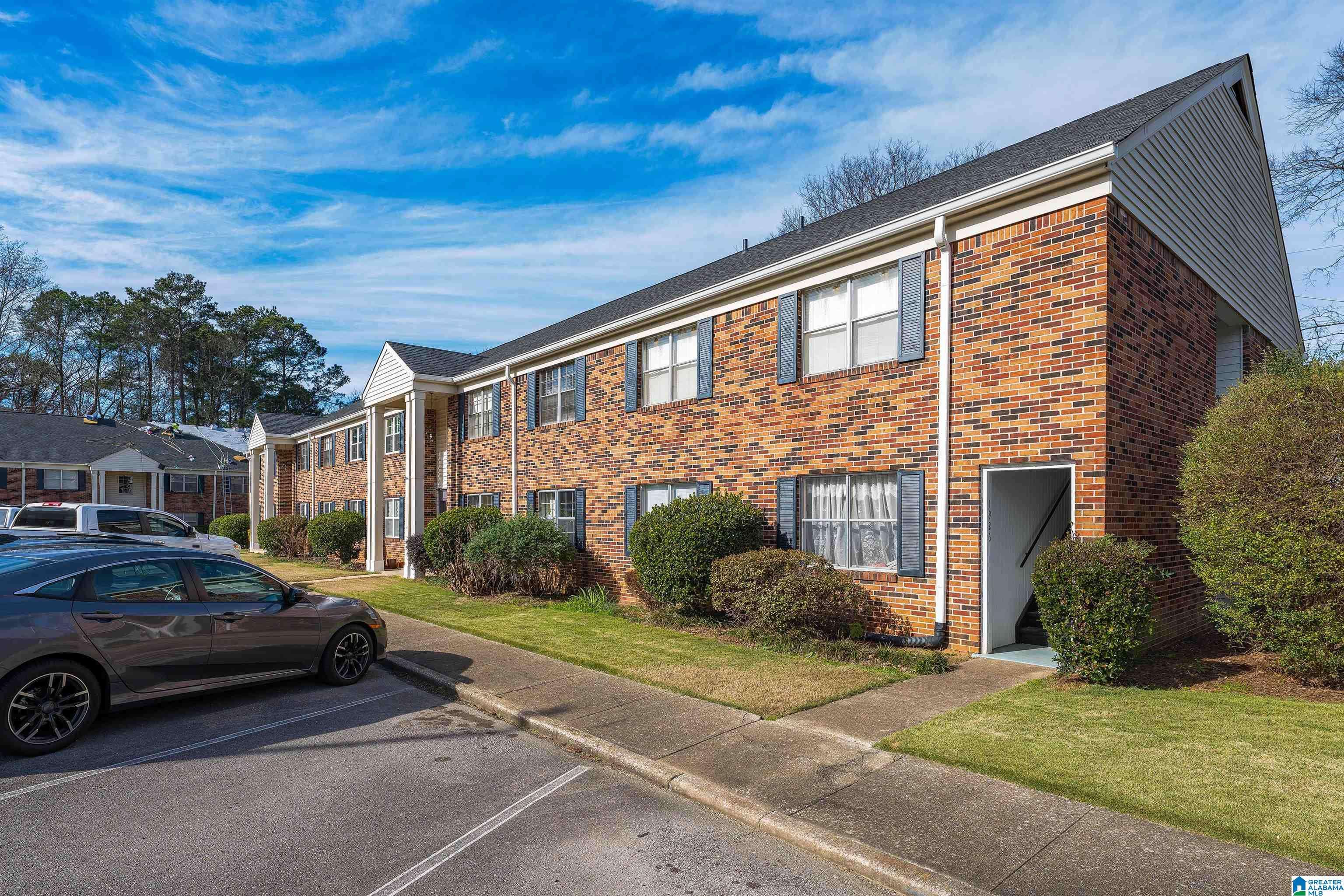 Homewood, AL 35216,1924 SHADES CLIFF TERRACE #B