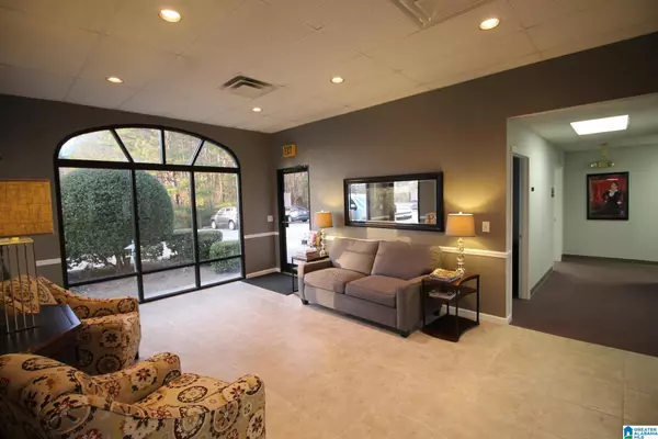 Birmingham, AL 35235,5588 APPLE PARK DRIVE