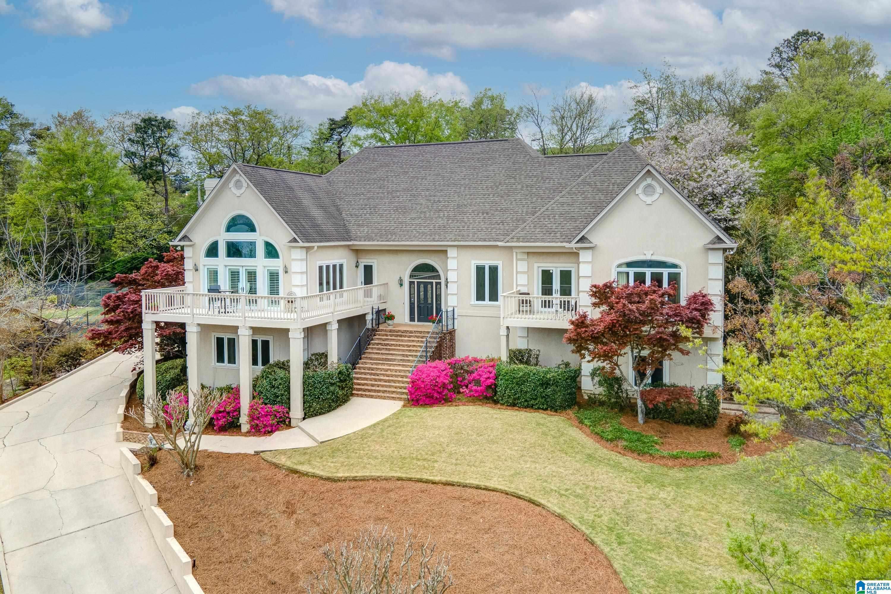 356 VESCLUB DRIVE, Vestavia Hills, AL 35216
