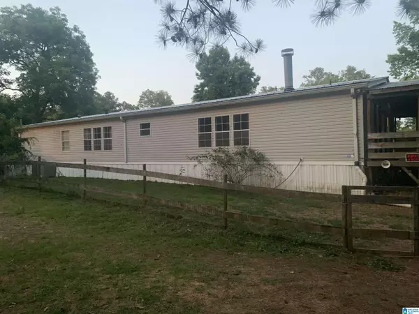 West Blocton, AL 35184,332 S RIDGE ROAD