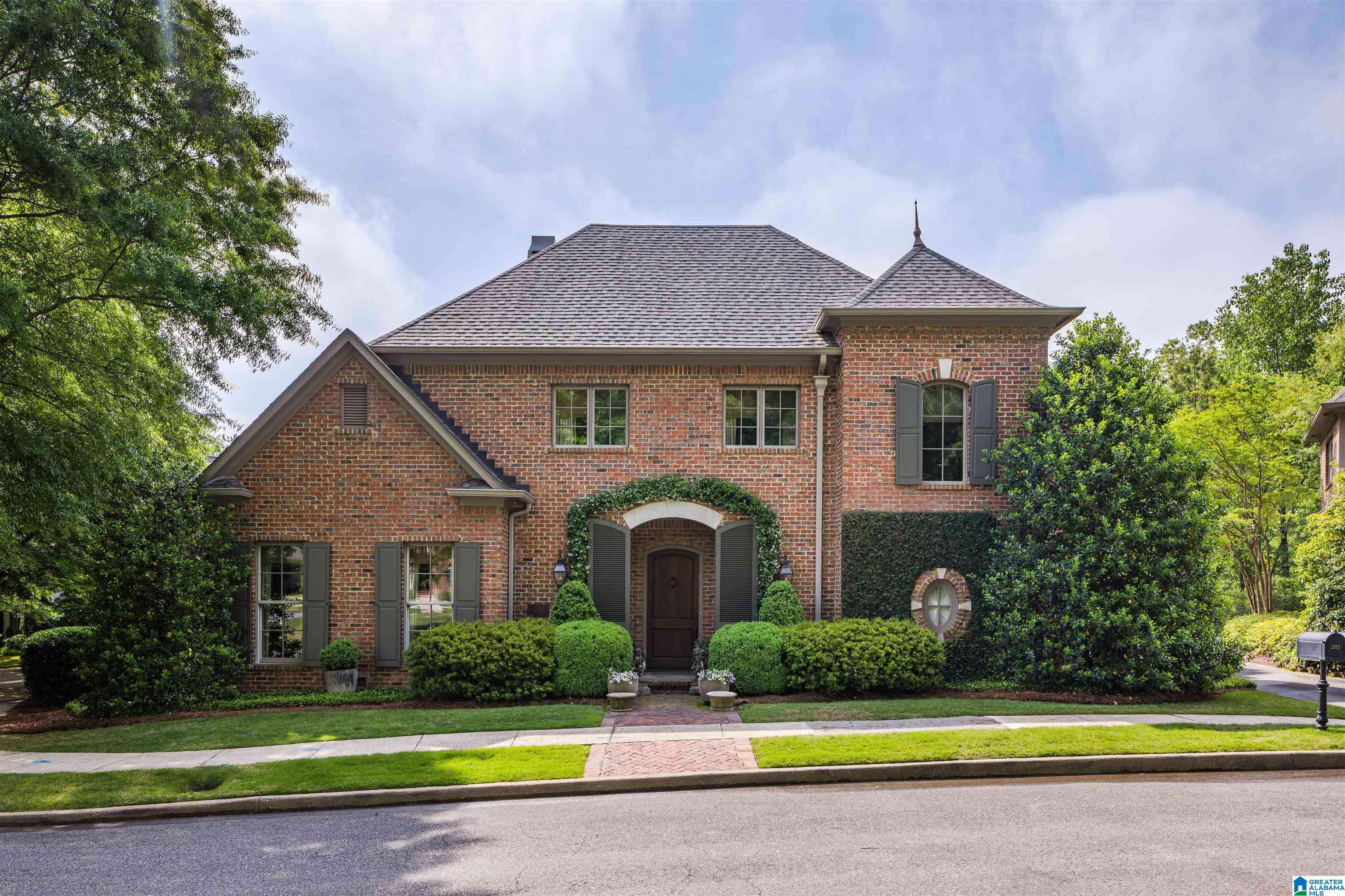 2512 ASHFORD PLACE, Birmingham, AL 35243
