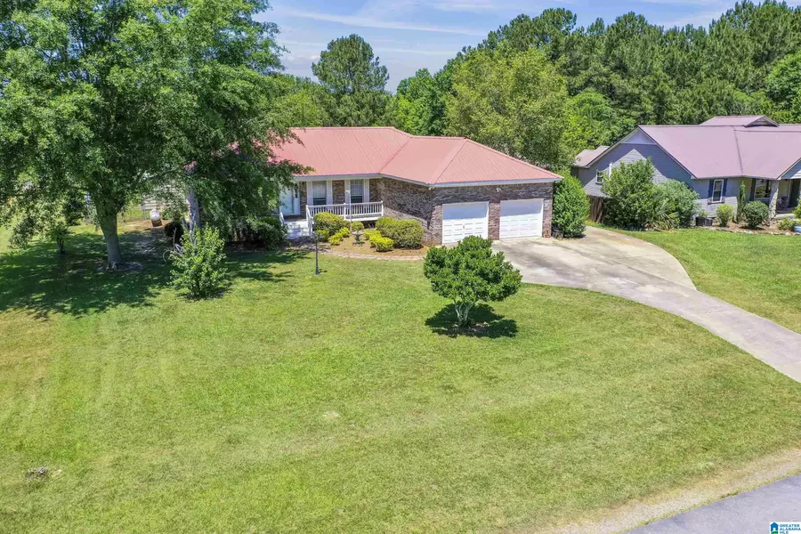 325 HOWARD HILL DRIVE, Wilsonville, AL 35186