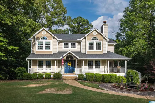 1104 COLONIAL DRIVE, Alabaster, AL 35007