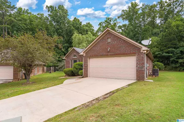 Pinson, AL 35126,6754 HEATON MANOR