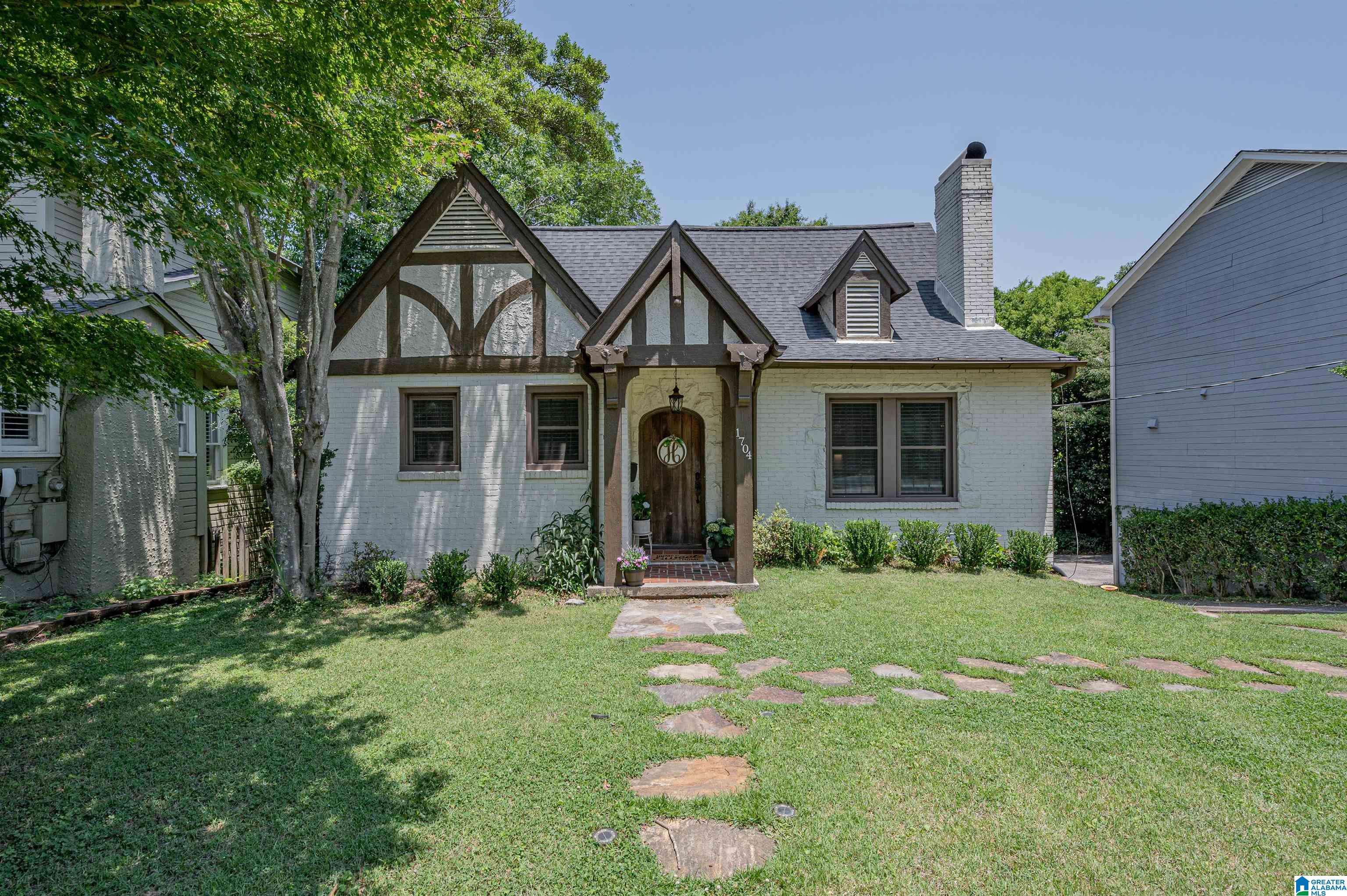 Homewood, AL 35209,1704 ROSELAND DRIVE