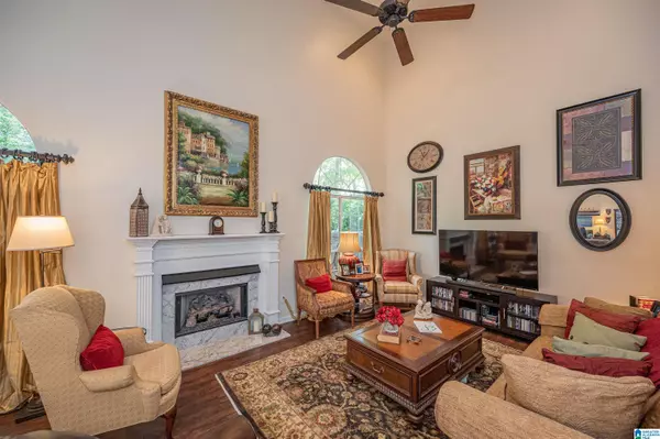 Vestavia Hills, AL 35243,2501 COUNTRYWOOD TRACE