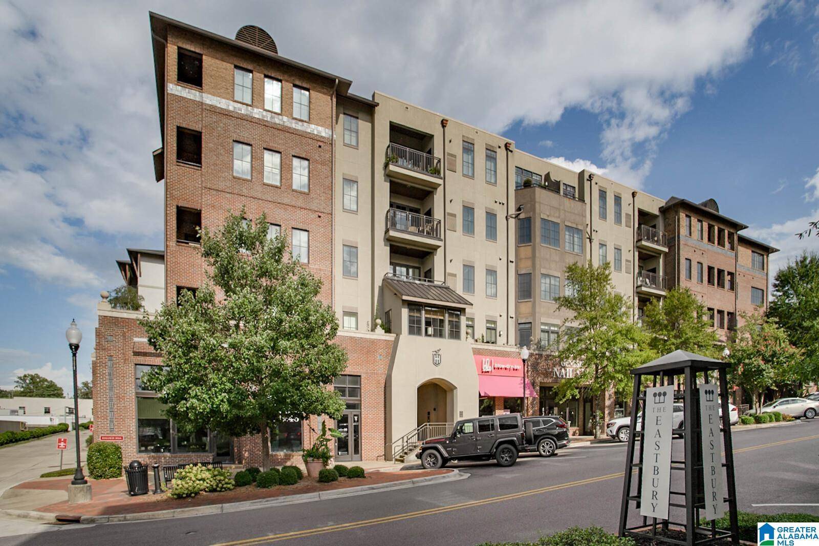 100 HALLMAN HILL #409, Homewood, AL 35209