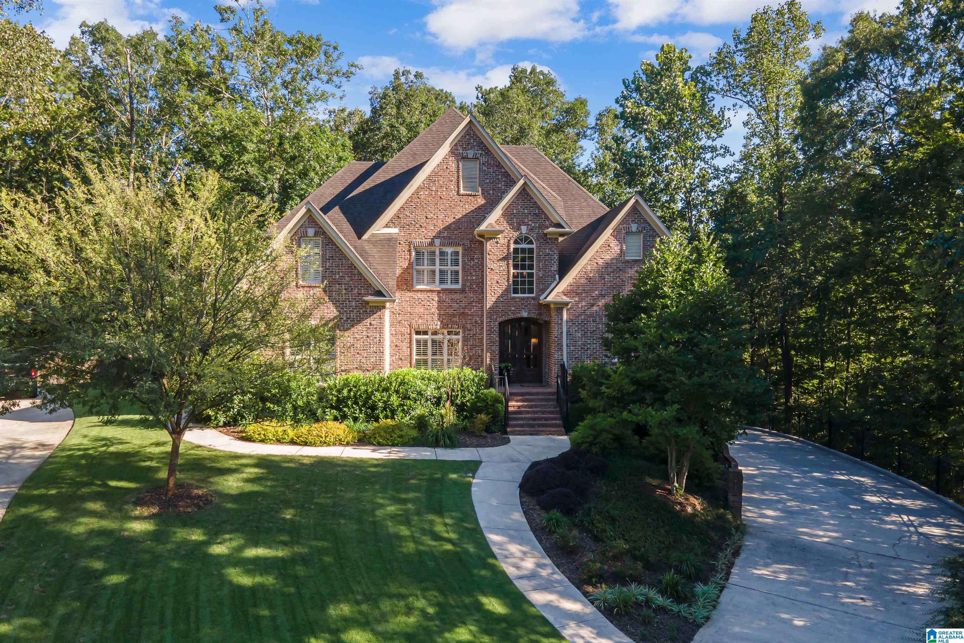 Hoover, AL 35244,660 TRACE CROSSINGS TRAIL