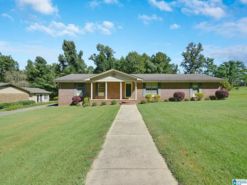 102 PINE CONE CIRCLE, Clanton, AL 35045