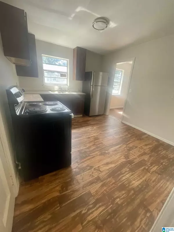 Birmingham, AL 35211,1501 19TH STREET SW