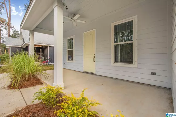 Gulf Shores, AL 36542,828 E 22ND AVENUE E