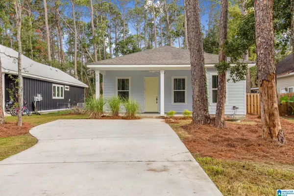 828 E 22ND AVENUE E, Gulf Shores, AL 36542