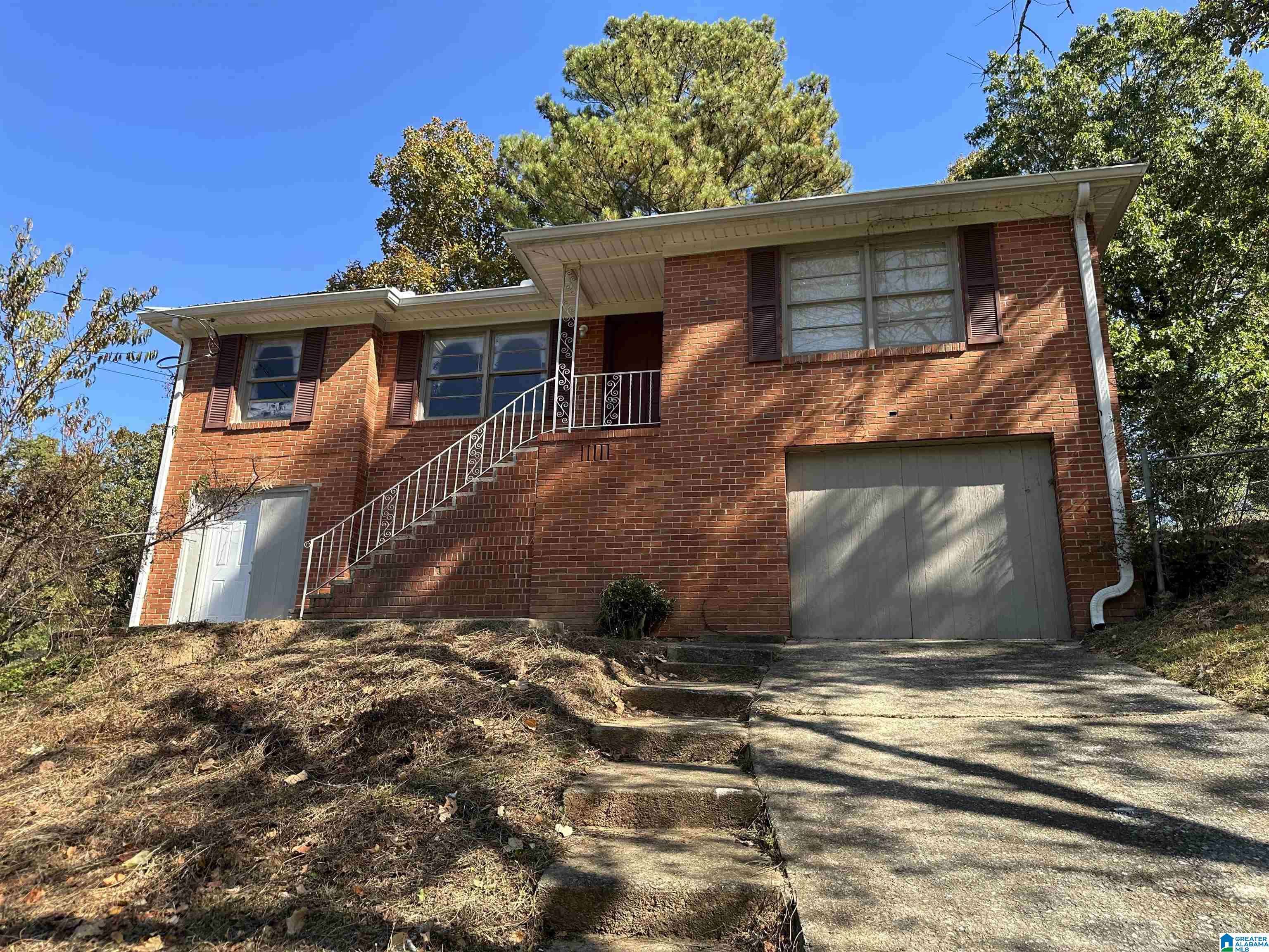 1006 BROADMOOR DRIVE, Birmingham, AL 35235