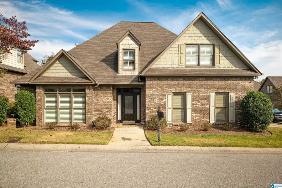 608 WILLOW CREST COVE, Vestavia Hills, AL 35226