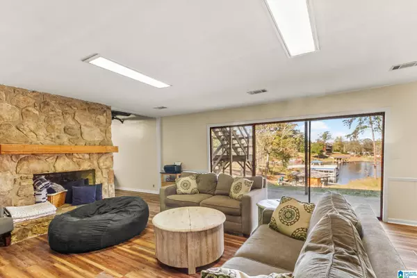 Northport, AL 35475,15144 BURNT PINES ROAD