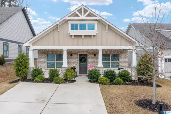 3907 CREST LANDING, Irondale, AL 35210