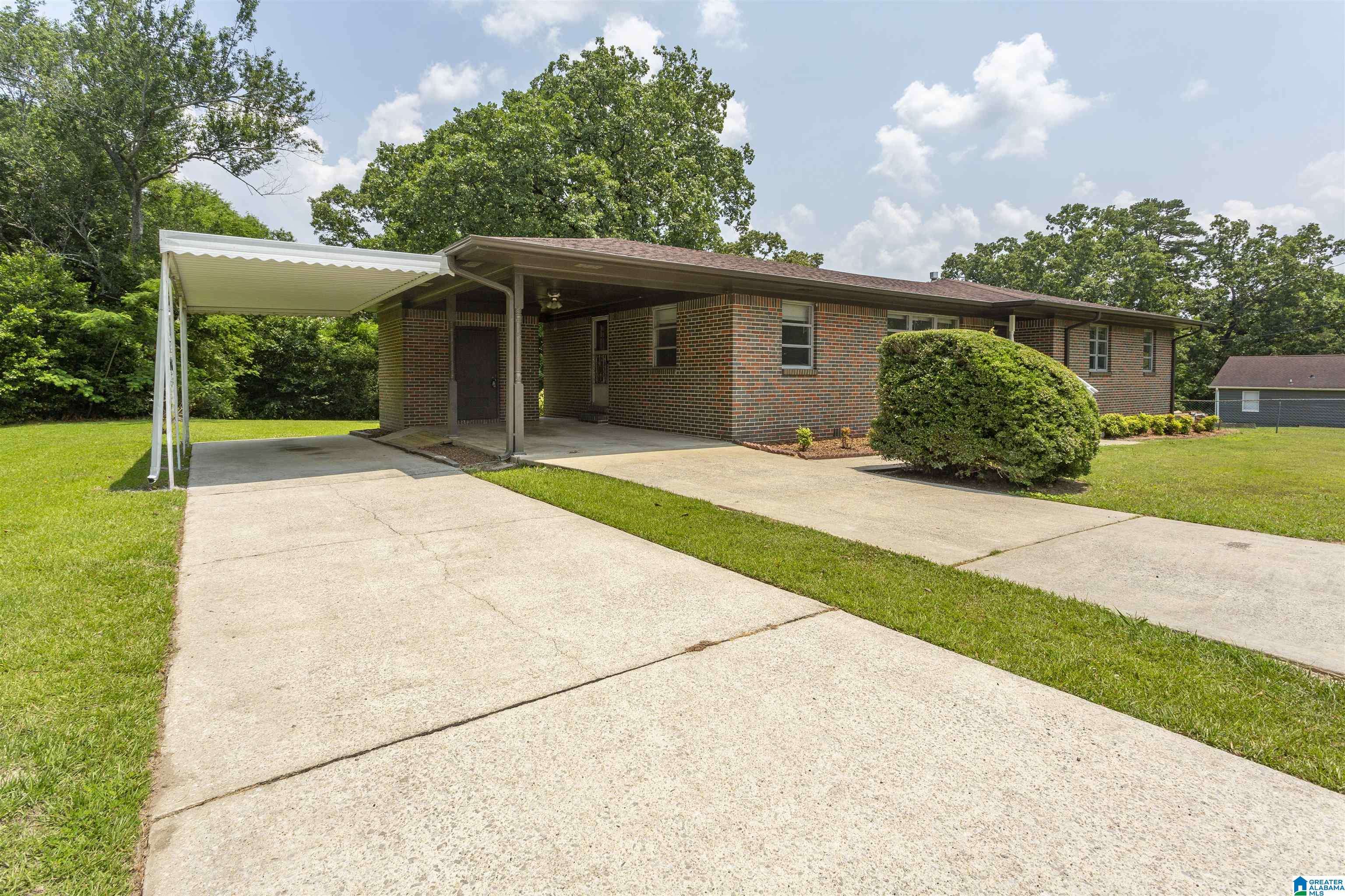 2205 1ST STREET NE, Center Point, AL 35215