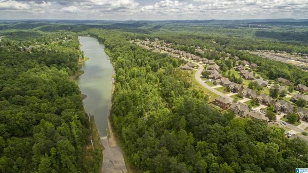 2150 LAKEVIEW TRACE #572, Trussville, AL 35173