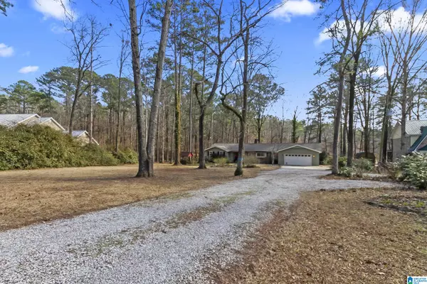 Mccalla, AL 35111,949 LAKESIDE DRIVE