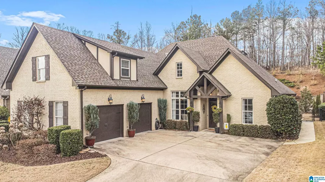 372 STRATHAVEN DRIVE, Pelham, AL 35124