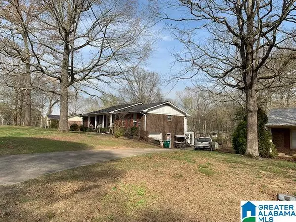 Oneonta, AL 35121,905 AZALEA ROAD