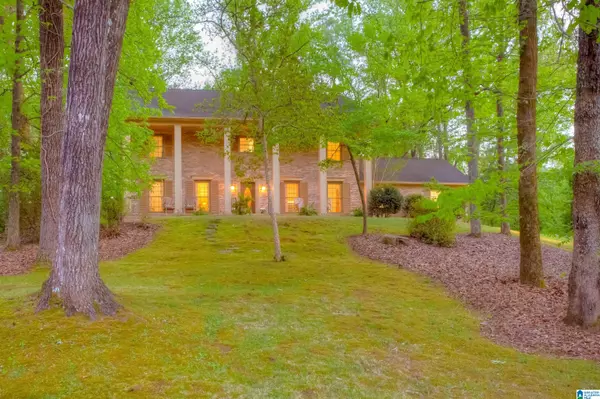 Vestavia Hills, AL 35243,3841 RIVER RUN TRAIL