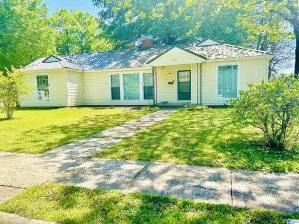 302 3RD STREET, Fayette, AL 35555