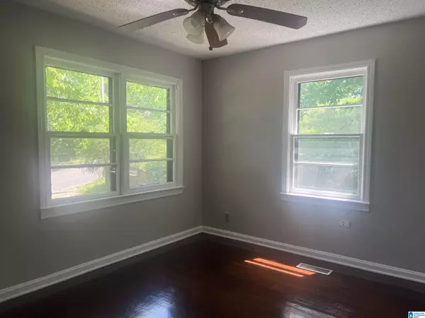 Tarrant, AL 35217,1389 PROSCH AVENUE