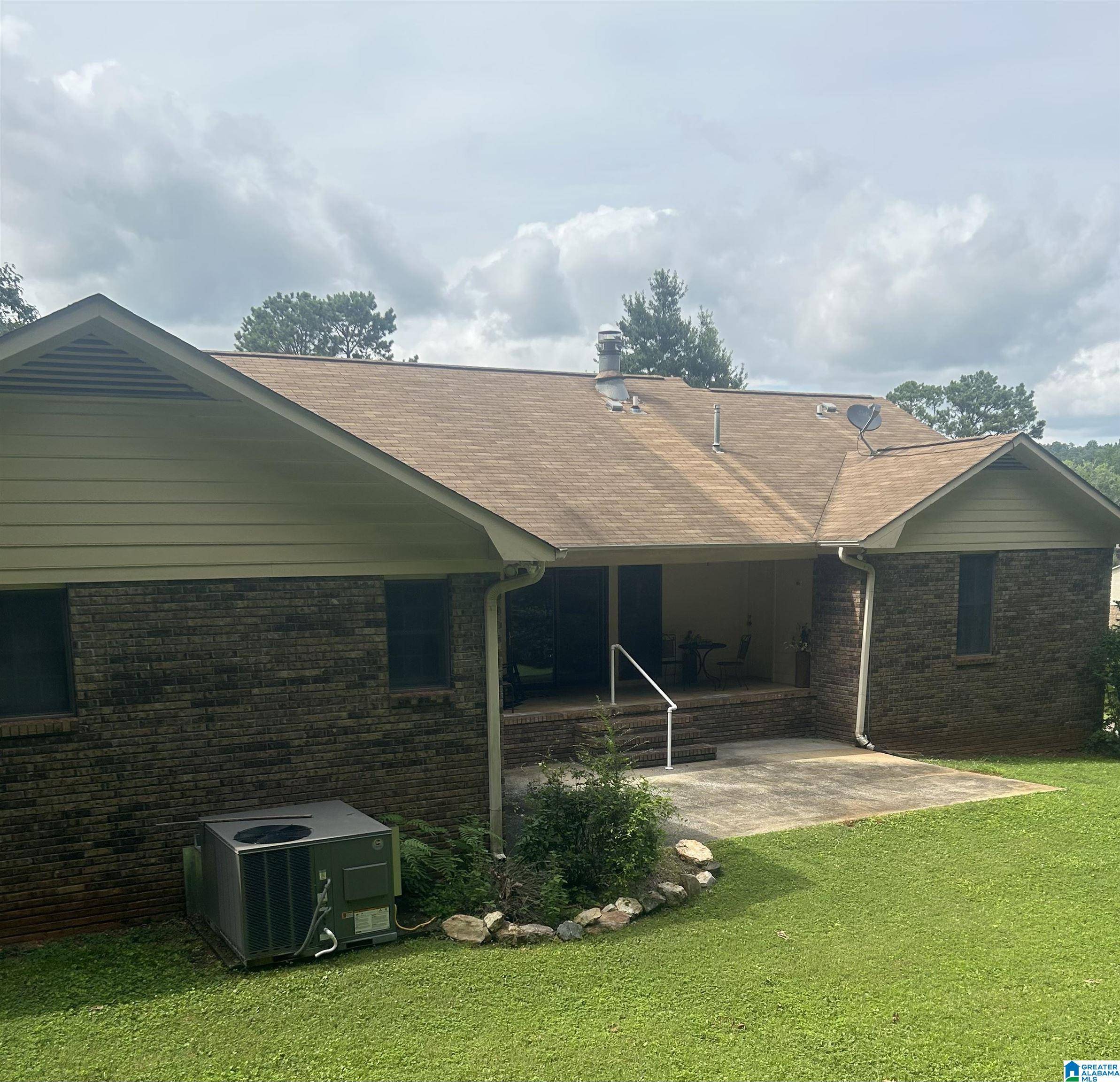 Sylacauga, AL 35150,719 LANG ROAD