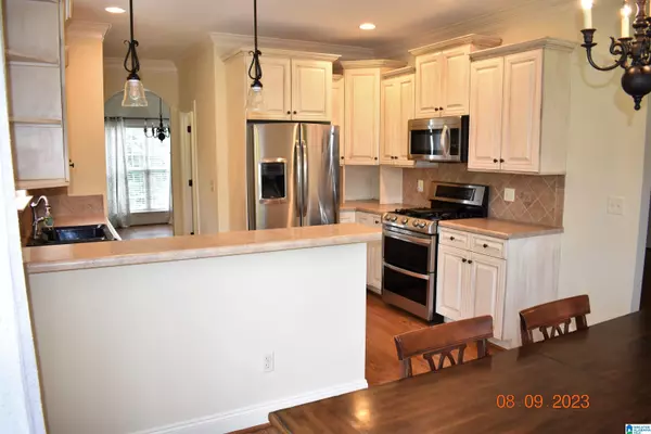 Trussville, AL 35173,75 SHADOW COVE LANE