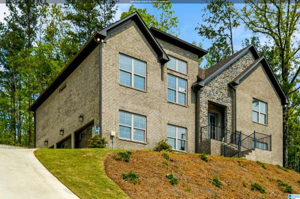 2121 GREY OAKS TERRACE, Pelham, AL 35124