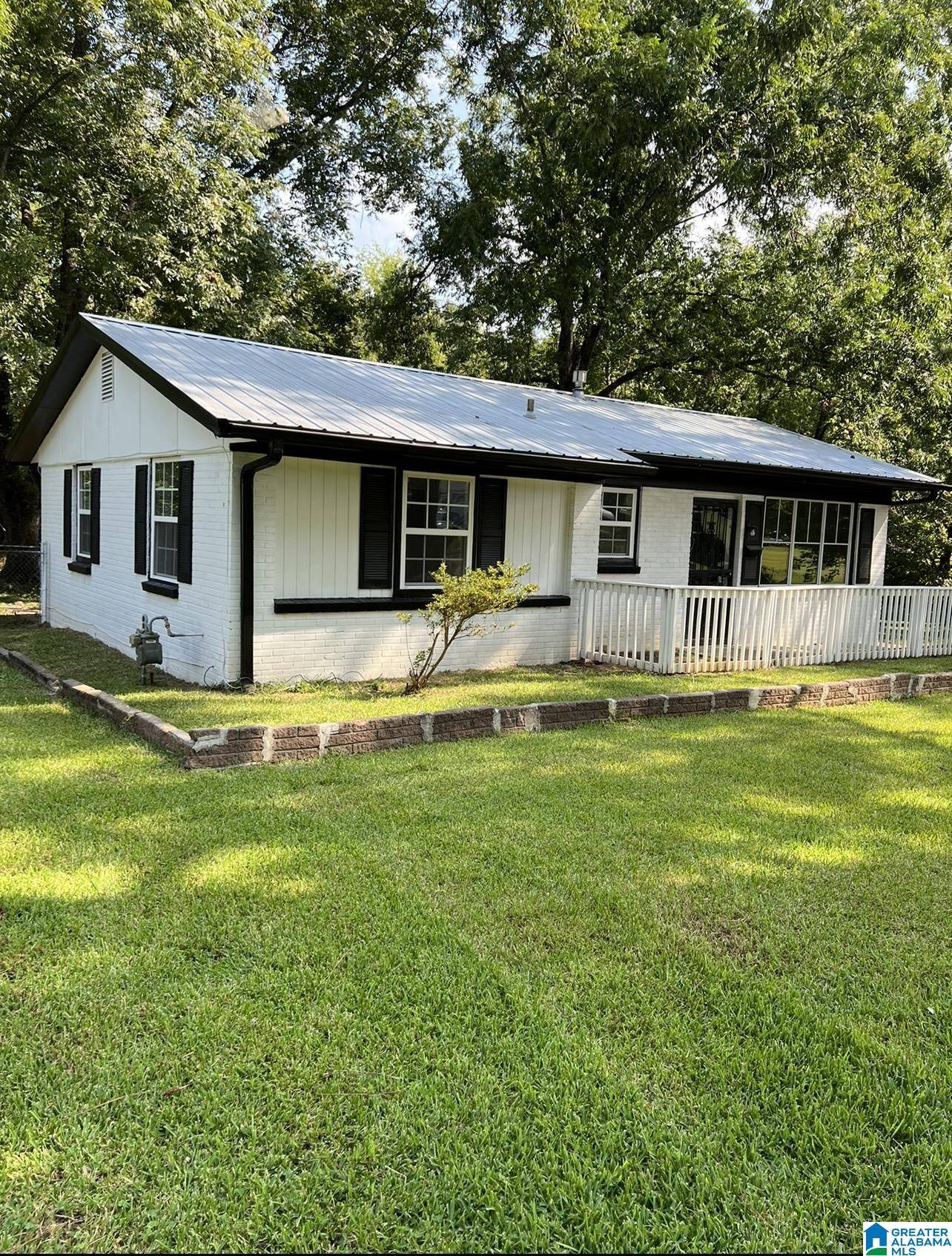 541 LOVELIN STREET, Midfield, AL 35228