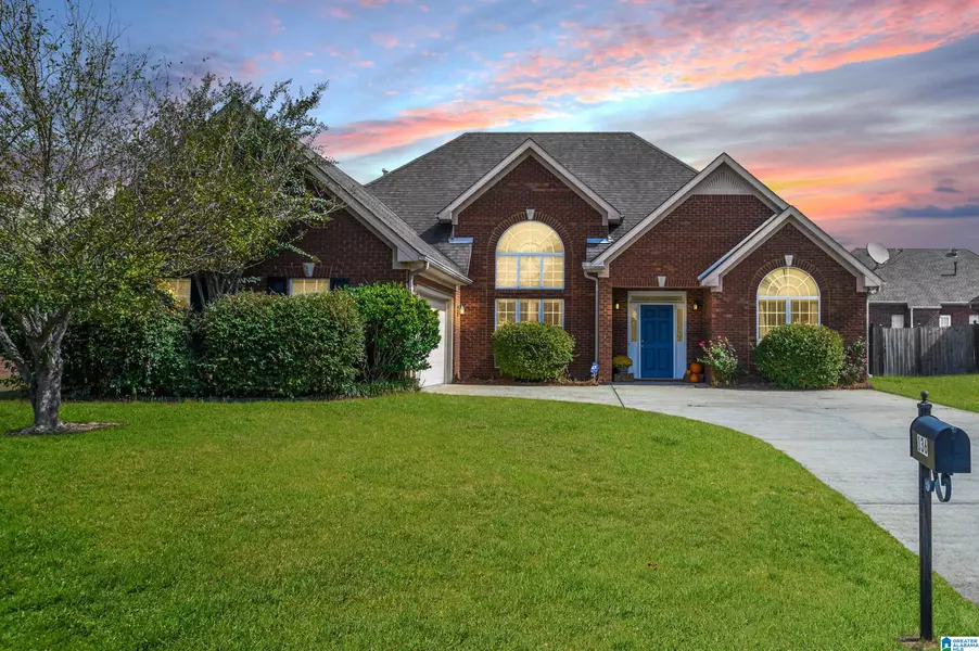 136 CHURCHILL DRIVE, Maylene, AL 35114