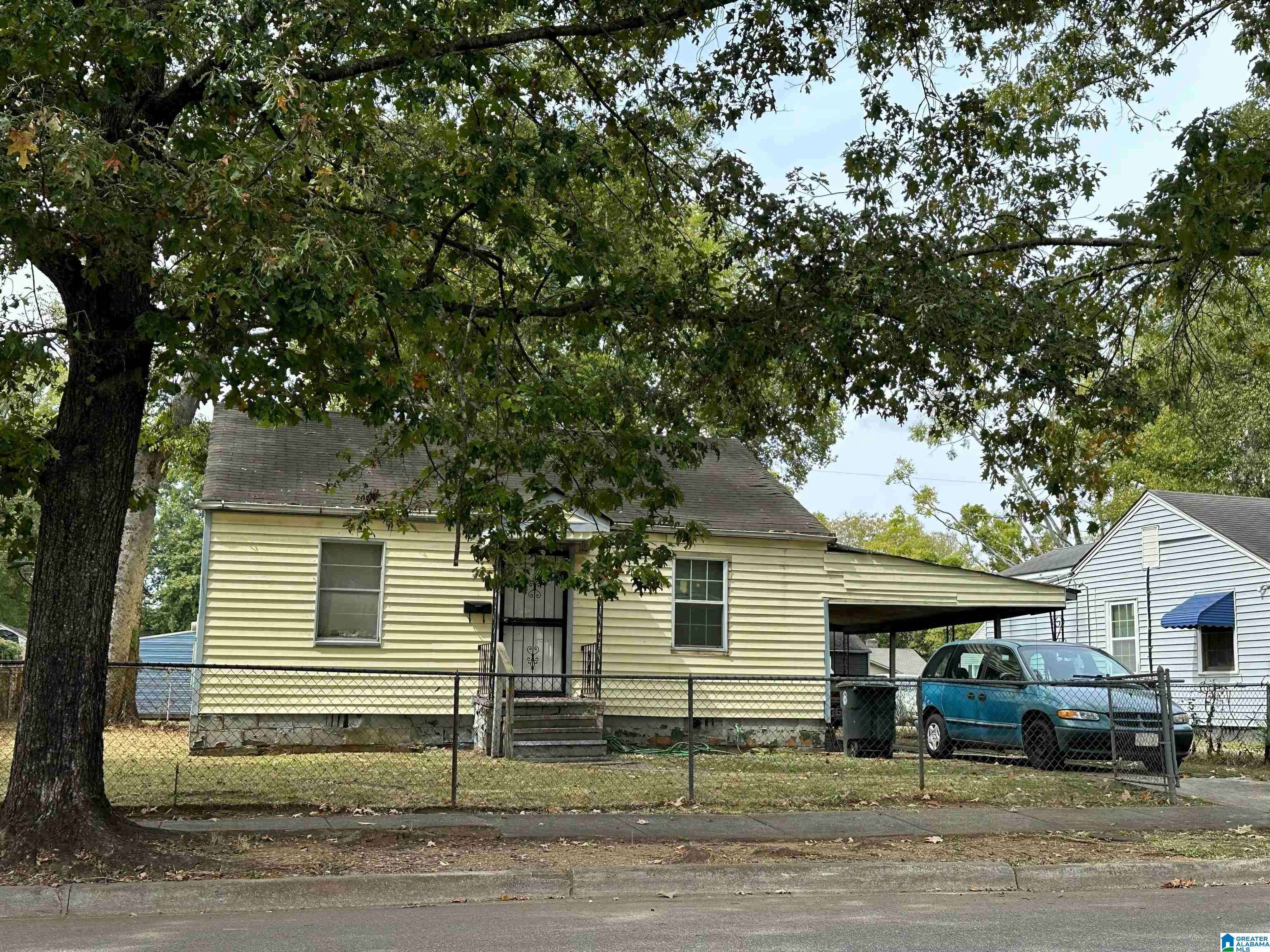 904 24TH STREET, Birmingham, AL 35211