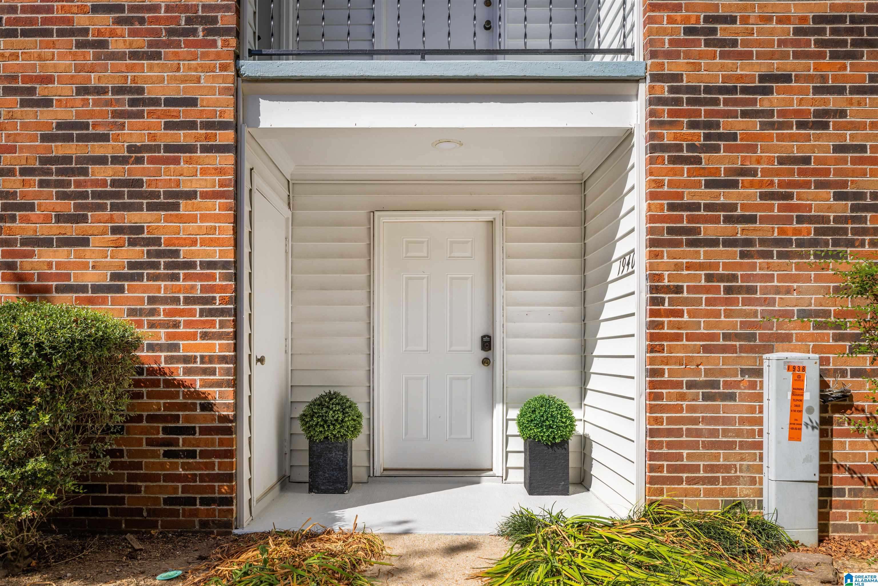 1940 SHADES CLIFF TERRACE #1940, Homewood, AL 35216