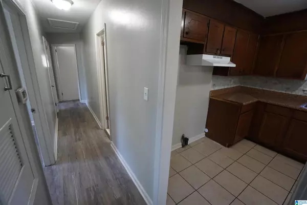 Birmingham, AL 35221,3212 LEE COURT SW