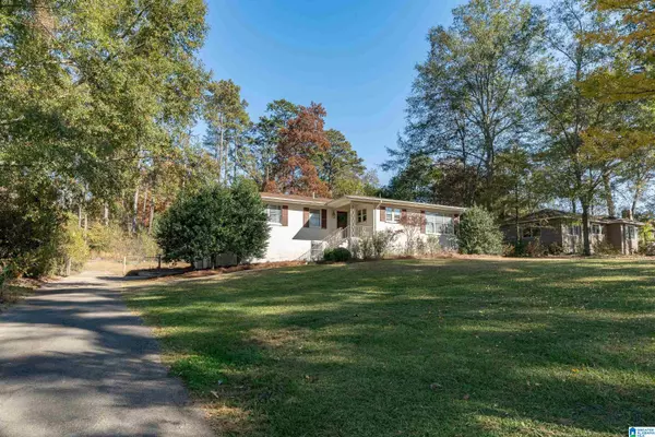 Trussville, AL 35173,403 SEMINOLE LANE