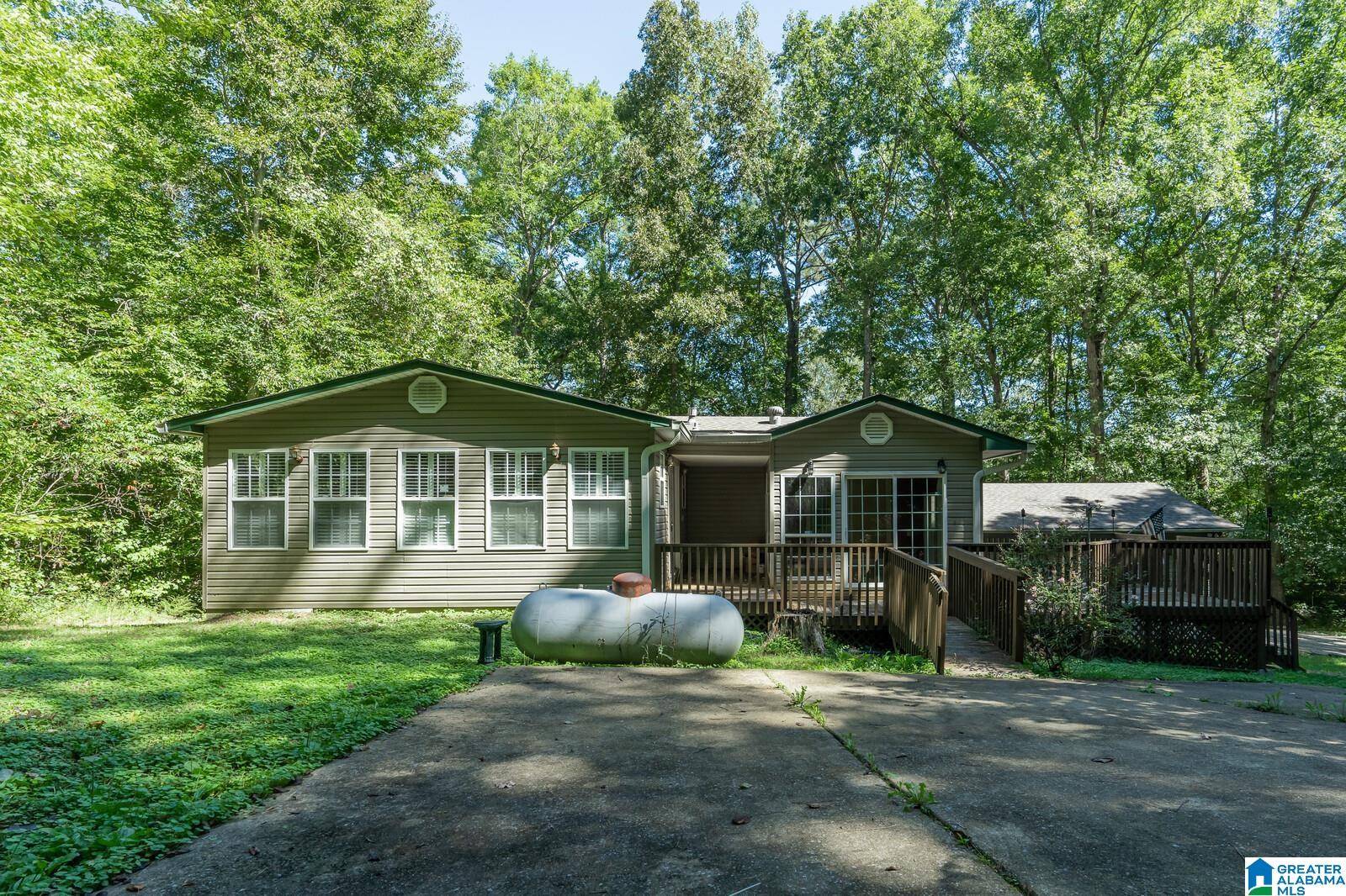 129 MIRACLE HILLS ROAD, Springville, AL 35146