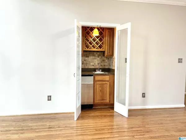 Hoover, AL 35244,504 HILLOCK TRACE